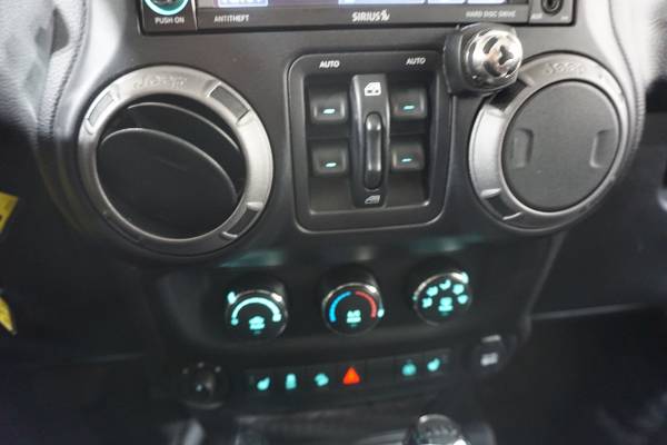 **Navigation/Heated Seats/Low Miles** 2017 Jeep Wrangler Sport -... for sale in Ammon, ID – photo 16