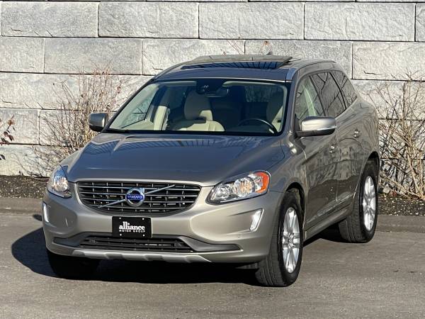 2016 Volvo XC60 T5 Premier AWD - keyless, nav, panoroof, we finance... for sale in Middleton, MA – photo 3