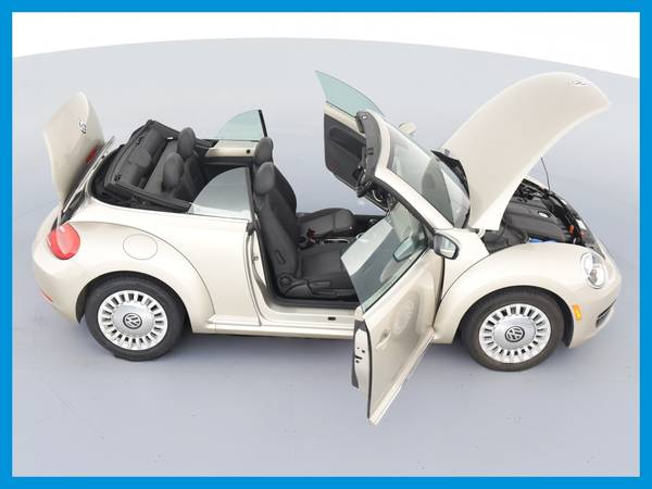 2013 VW Volkswagen Beetle 2 5L Convertible 2D Convertible Beige for sale in Springfield, MA – photo 20