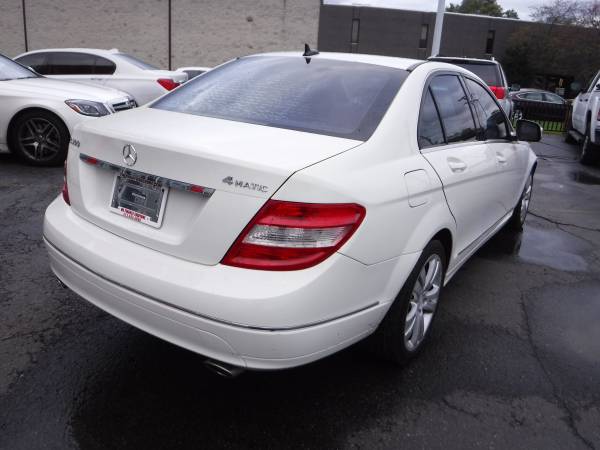 2009 MERCEDES BENZ C300**LIKE NEW**MUST SEE**SUPER CLEAN**FINANCING AV for sale in Detroit, MI – photo 7