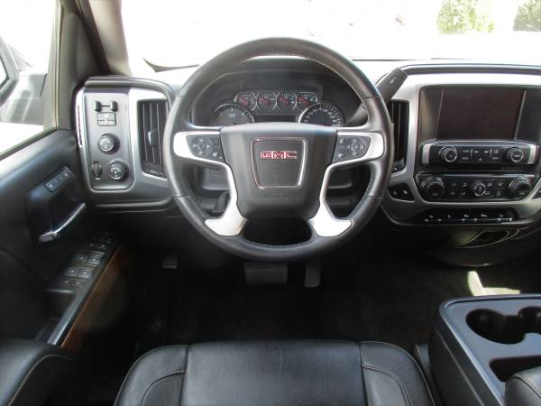 2014 GMC SIERRA Z71 V8 4X4 CREW CAB ONLY 85K MILES! BLACK ON BLACK for sale in El Paso, NM – photo 11