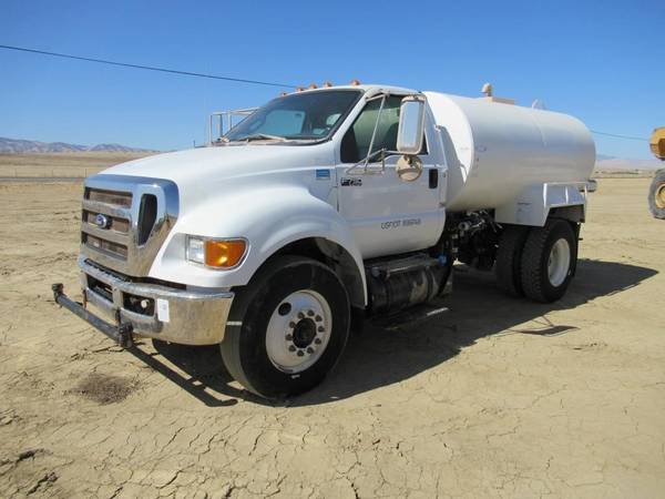 2013 Ford F750 S/A Water Truck for sale in Coalinga, CA