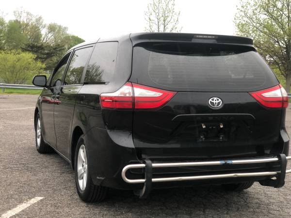2015 Toyota Sienna - - by dealer - vehicle automotive for sale in Fort Lee, NJ – photo 4