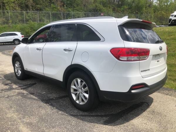2019 Kia Sorento AWD LX, 7 Pass, One Owner, 500 Cash, 244 Pmnts! for sale in Duquesne, PA – photo 2