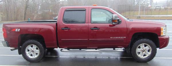 2008 Chevrolet Silverado 1500 - - by dealer - vehicle for sale in Waterbury, CT – photo 5