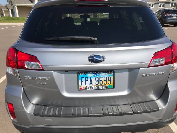 2011 Subaru Outback for sale in Girard, OH – photo 2