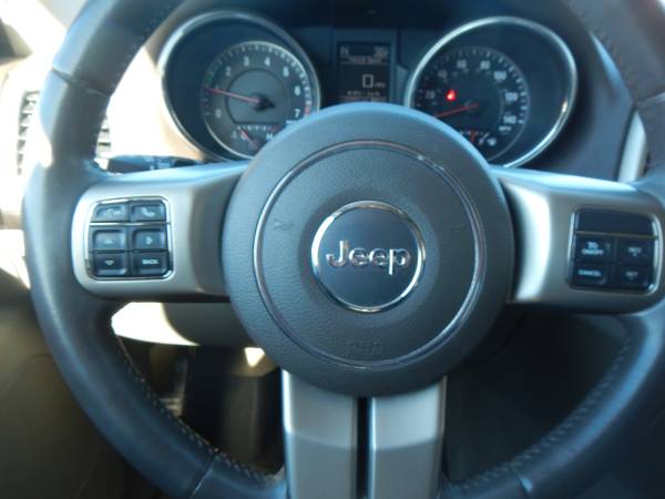 2012 Jeep Grand Cherokee - cars & trucks - by dealer - vehicle... for sale in Claremore, OK – photo 13