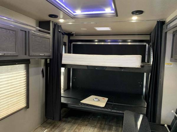 2018 GENE SUPREME with - cars & trucks - by dealer - vehicle... for sale in Castle Rock, CO – photo 23