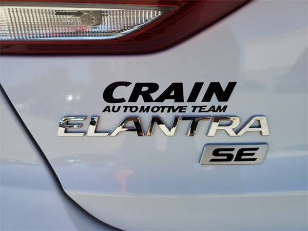 2018 Hyundai Elantra SE sedan Quartz White Pearl for sale in Bentonville, AR – photo 10