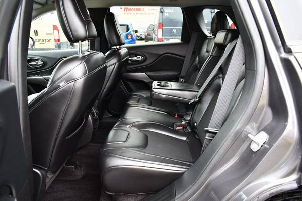 2019 Jeep Cherokee Latitude Plus - CERTIFIED 4X4 ONE OWNER REMOTE for sale in Oak Lawn, IL – photo 11