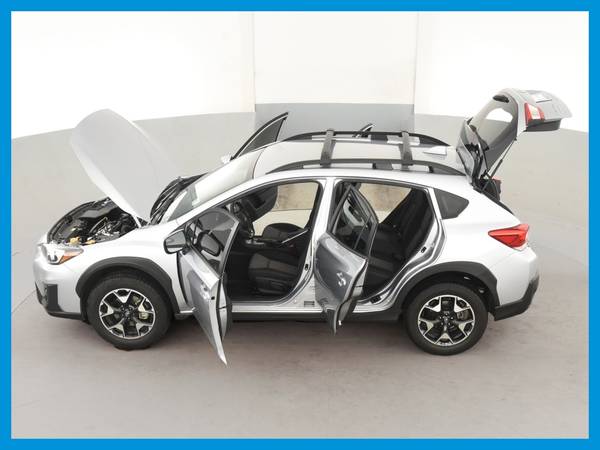 2019 Subaru Crosstrek 2 0i Premium Sport Utility 4D hatchback Silver for sale in Manhattan Beach, CA – photo 16