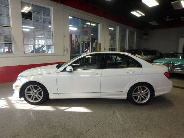 2013 Mercedes C-250, LOW MILEAGE GEM, PERFECT SUMMER TOY for sale in St Louis Park, MN – photo 7