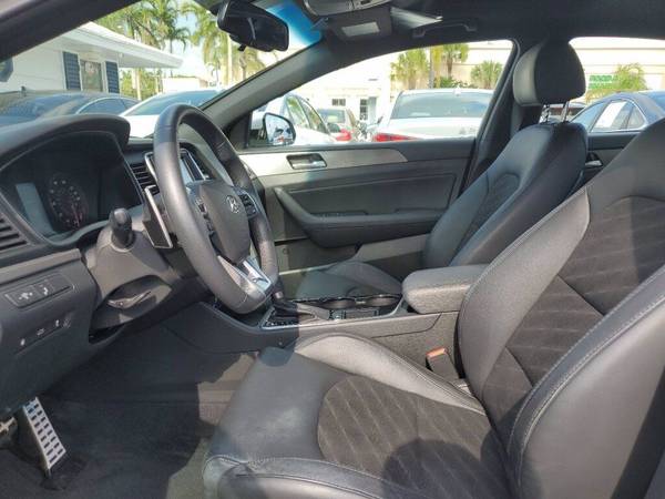 2018 Hyundai Sonata Sport - - by dealer - vehicle for sale in Delray Beach, FL – photo 15