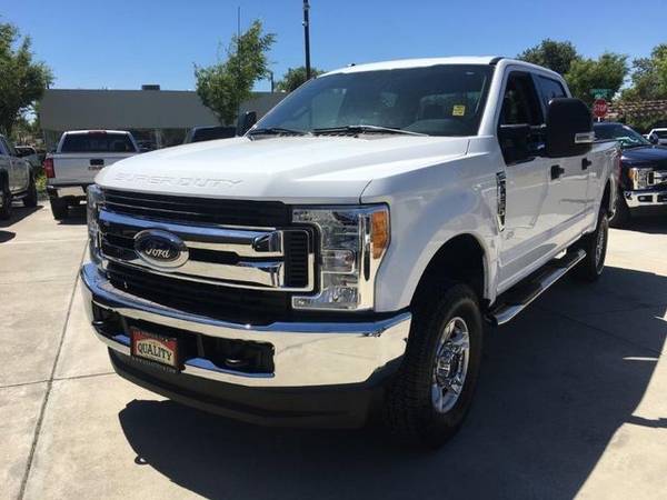 2017 Ford F250 Super Duty Crew Cab XLT Pickup 4D 6 3/4 ft WEEKEND... for sale in Roseville, CA – photo 7