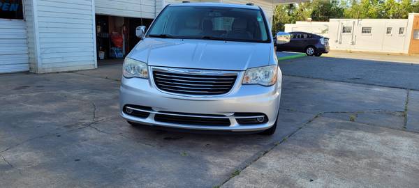 2011 Chrysler Town and Country - - by dealer - vehicle for sale in High Point, NC – photo 3
