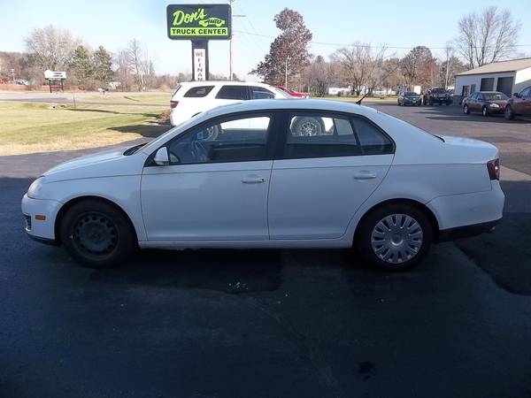 2008 VOLKSWAGEN JETTA 5M - cars & trucks - by dealer - vehicle... for sale in Tomah, WI – photo 2