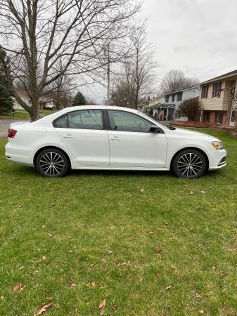 2016 VW Jetta 1.8T Sport - cars & trucks - by owner - vehicle... for sale in Syracuse, NY – photo 2