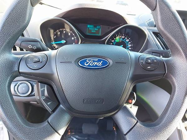 2013 Ford Escape 4d SUV FWD S - cars & trucks - by dealer - vehicle... for sale in Cincinnati, OH – photo 9