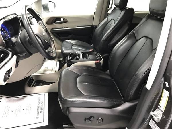 2017 Chrysler Pacifica Touring L with - - by dealer for sale in Wapakoneta, OH – photo 12