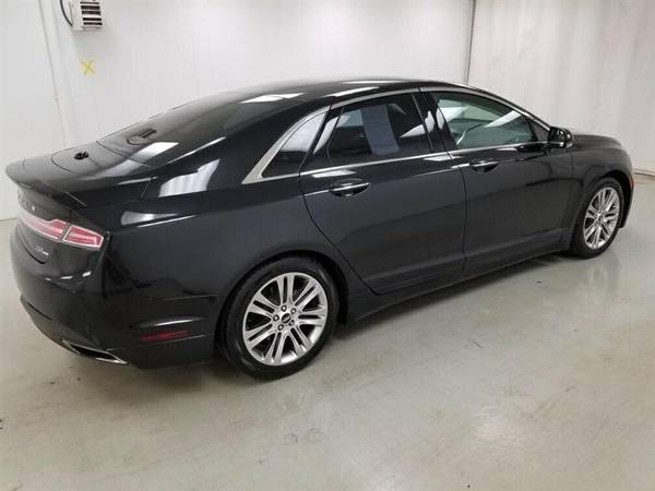 2013 LINCOLN MKZ..PREMIER..LOADED..LEATHER HEATED SEATS..ALLOY WHEELS. for sale in Celina, OH – photo 3