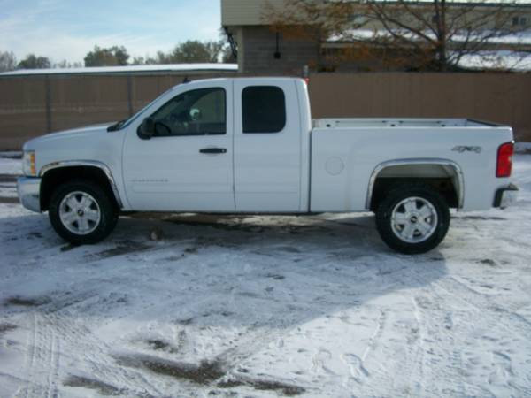 2012 Chevy Silverado 1500 Ex-Cab LT 4x4 - cars & trucks - by dealer... for sale in Billings, MT – photo 2