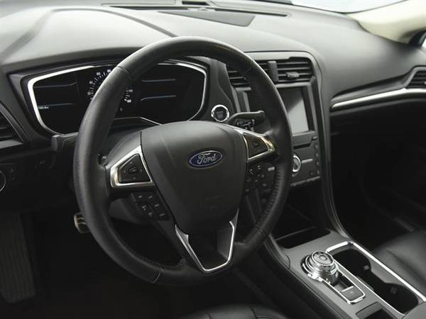 2018 Ford Fusion Titanium Sedan 4D sedan Off white - FINANCE ONLINE for sale in Chicago, IL – photo 2