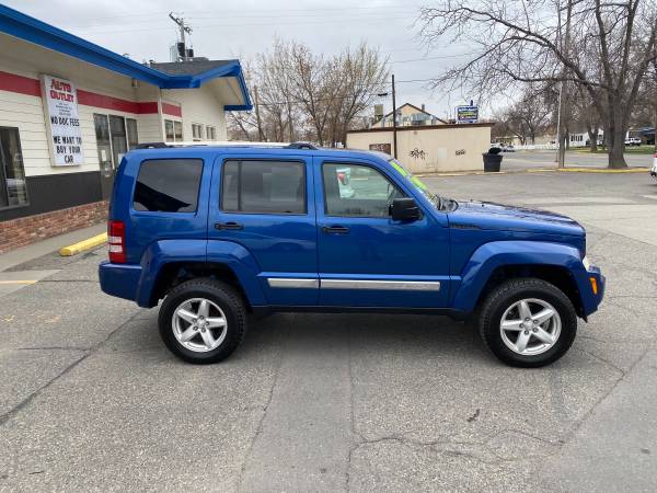 2010 Jeep Liberty Limited 4x4 - - by dealer - vehicle for sale in Billings, MT – photo 2