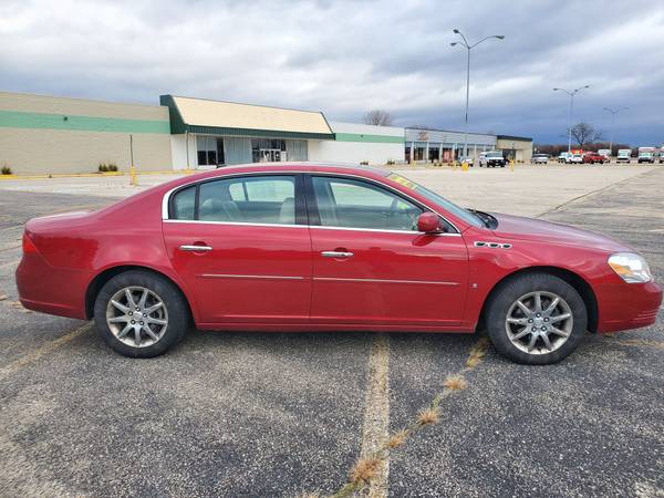 2007 Buick Lucerne CXL - cars & trucks - by dealer - vehicle... for sale in Fort Atkinson, WI – photo 4