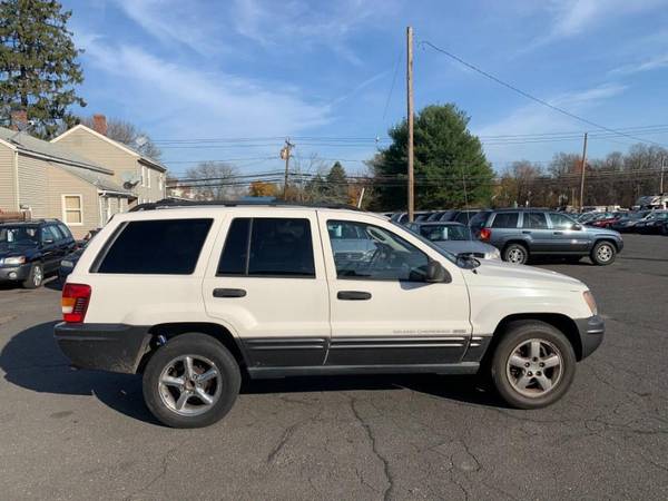 2004 Jeep Grand Cherokee 4dr Laredo 4WD - cars & trucks - by dealer... for sale in East Windsor, MA – photo 8