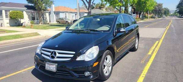 2008 Mercedes-Benz R-Class R 350 Sport Wagon 4D - FREE CARFAX ON for sale in Los Angeles, CA – photo 2