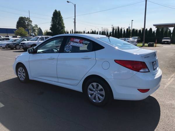 2016 Hyundai Accent 4dr SE 19,000 1 Owner Miles Like New 4Cyl Auto... for sale in Longview, OR – photo 6