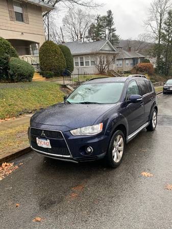2010 Mitsubishi Outlander - cars & trucks - by owner - vehicle... for sale in Worcester, MA – photo 2