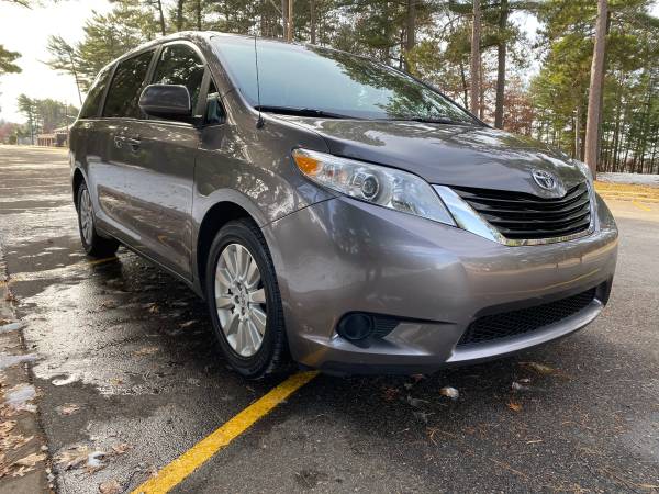 2013 Toyota Sienna AWD - cars & trucks - by owner - vehicle... for sale in Rothschild, WI – photo 10