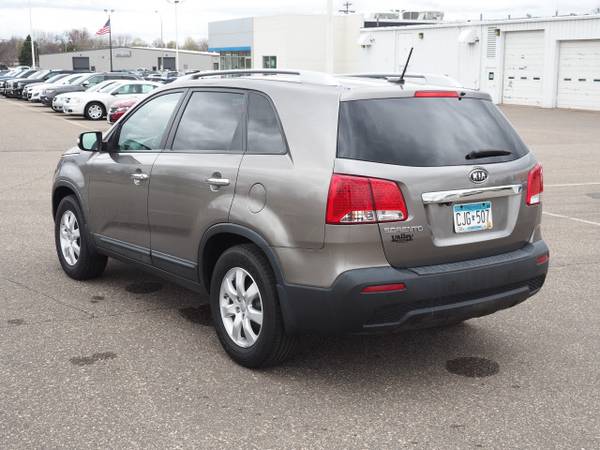 2012 Kia Sorento LX - - by dealer - vehicle automotive for sale in Hastings, MN – photo 7
