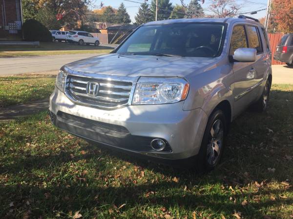 2015 Honda Pilot touring AWD OR BEST OFFER - cars & trucks - by... for sale in Louisville, KY – photo 2