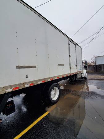 06, FREIGHTLINER, M2 106 - cars & trucks - by owner - vehicle... for sale in Wyandotte, MI – photo 9