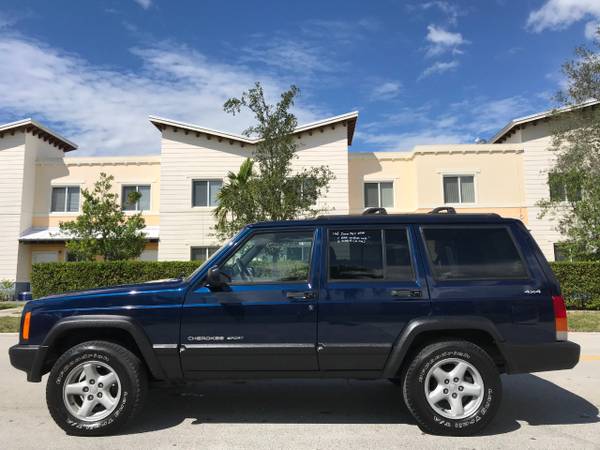 2000 Jeep Cherokee Sport 4-Door 4WD for sale in Hollywood, FL – photo 9