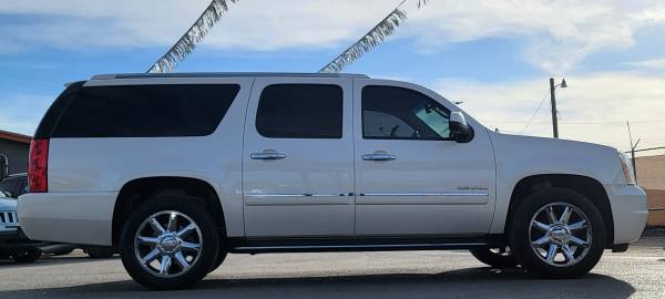 2013 GMC YUKON XL DENALI - - by dealer - vehicle for sale in El Paso, TX – photo 3