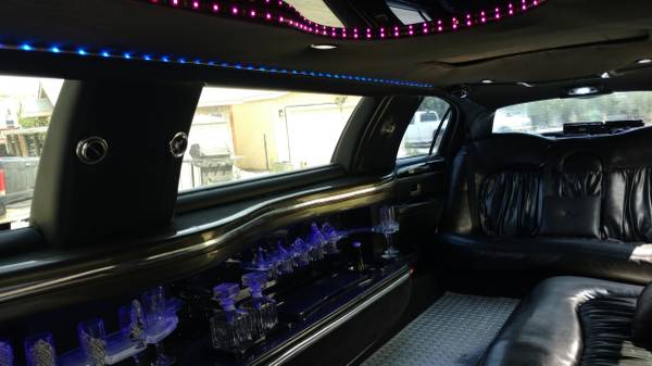 2005 Lincoln Limo!! for sale in Wenatchee, WA – photo 2