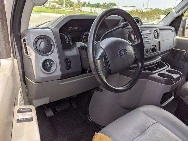 2010 Ford Econoline Wagon XL - - by dealer - vehicle for sale in Sarasota, FL – photo 18