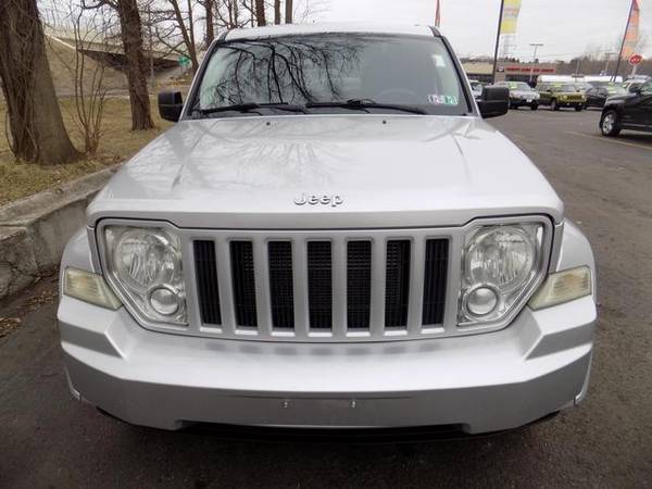 2009 Jeep Liberty 4WD 4dr Rocky Mountain - - by dealer for sale in Norton, OH – photo 3