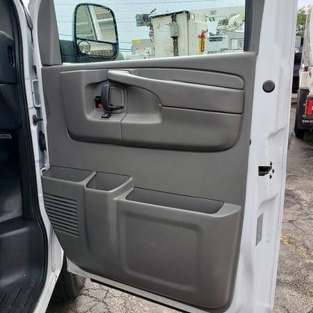 2014 CHEVROLET 2500 EXPRESS CARGO VAN RWD 2500 135 INCH... for sale in Abington, MA – photo 11