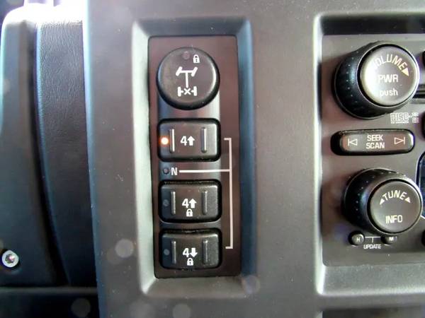 Extra Nice 2005 Hummer H2 4x4 SUV with 22" Wheels & Clean Title -... for sale in Fort Worth, TX – photo 17