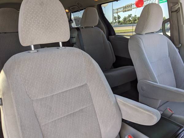 2017 Toyota Sienna LE Auto Access Seat SKU:HS767183 Mini-Van - cars... for sale in Corpus Christi, TX – photo 22