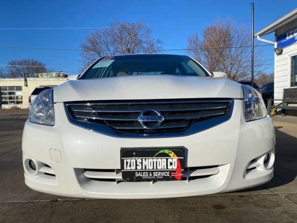 2012 Nissan Altima 4dr Sdn V6 CVT 3.5 SR - cars & trucks - by dealer... for sale in Waterloo, IA – photo 8