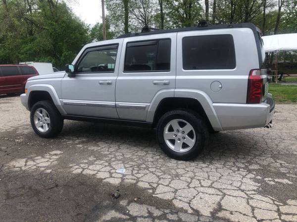 2010 Jeep Commander Sport 4X4 7 PASSANGER - - by for sale in Danbury, NY – photo 3