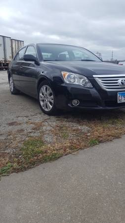 Toyota Avalon XLS 2009 - cars & trucks - by owner - vehicle... for sale in Glen Ellyn, IL – photo 2