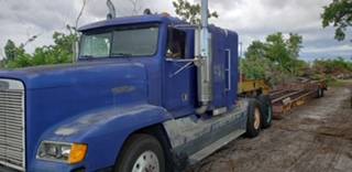 Freightliner, Lowboy and Hitachi Excavator for sale in Marco Island, FL – photo 2