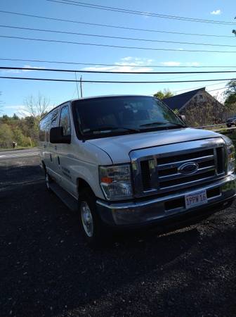 Passenger van Ford super duty ecoline for sale in Agawam, MA – photo 16