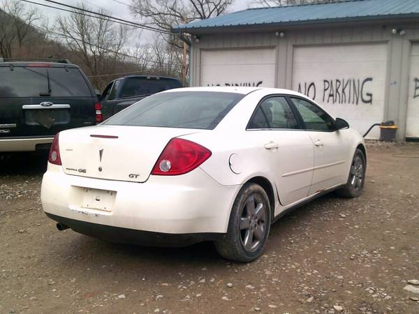 2006 PONTIAC G6 GT #76 Sedan - cars & trucks - by dealer - vehicle... for sale in Cleves, OH – photo 4